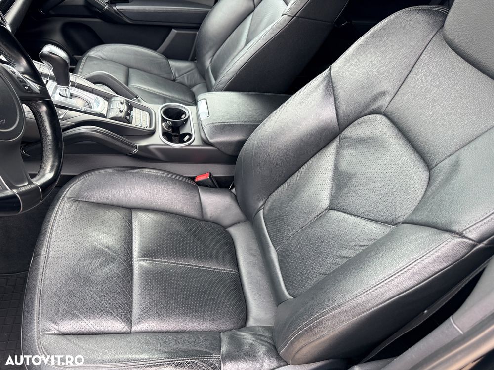Porsche Cayenne Diesel Tiptronic S - 4