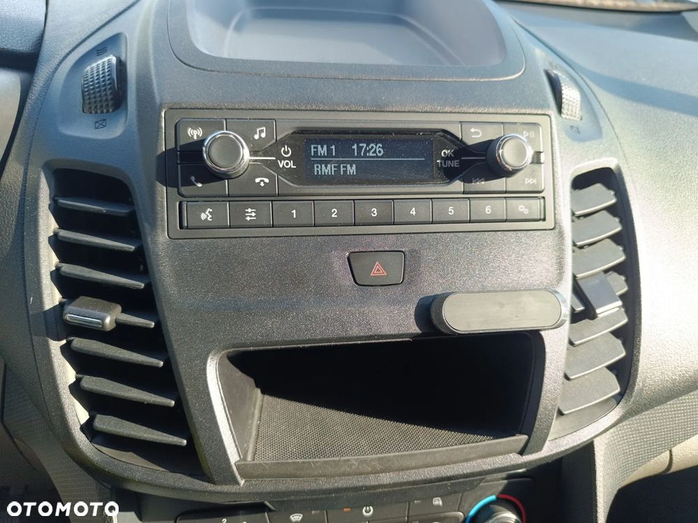 Ford Transit Connect - 17