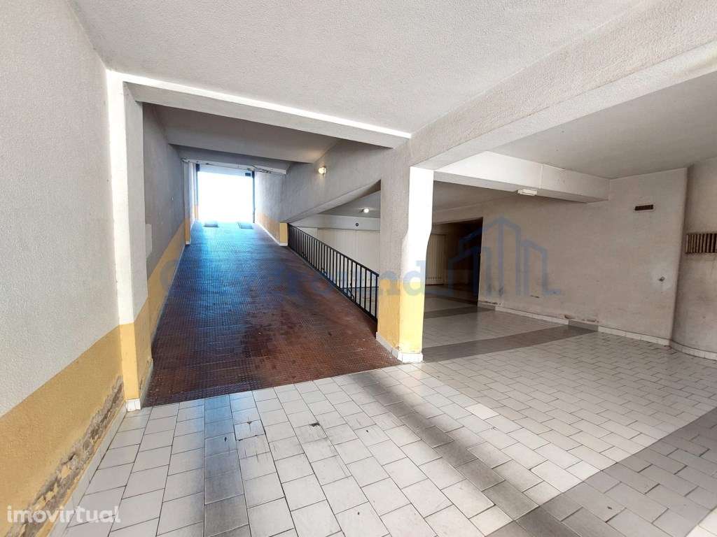 Box privada no centro de Caldas da Rainha - Grande imagem: 5/8