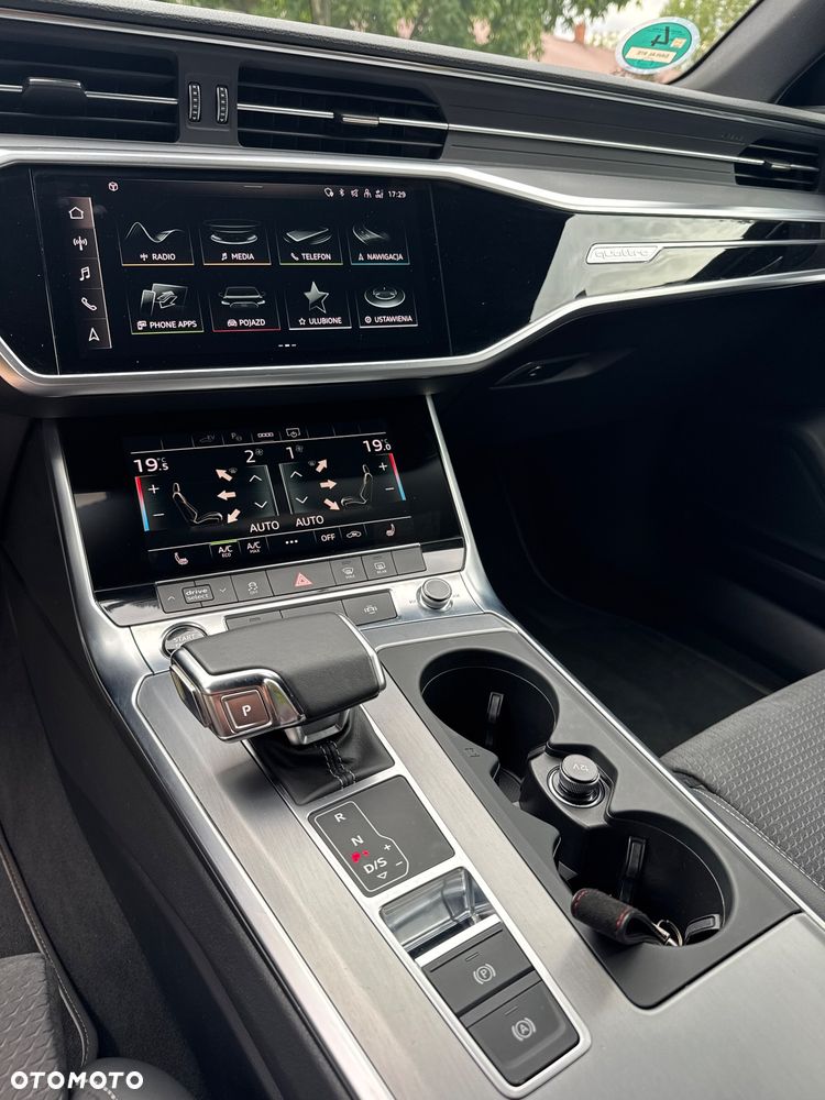 Audi A6 Avant 55 TFSI e quattro S tronic S line - 29