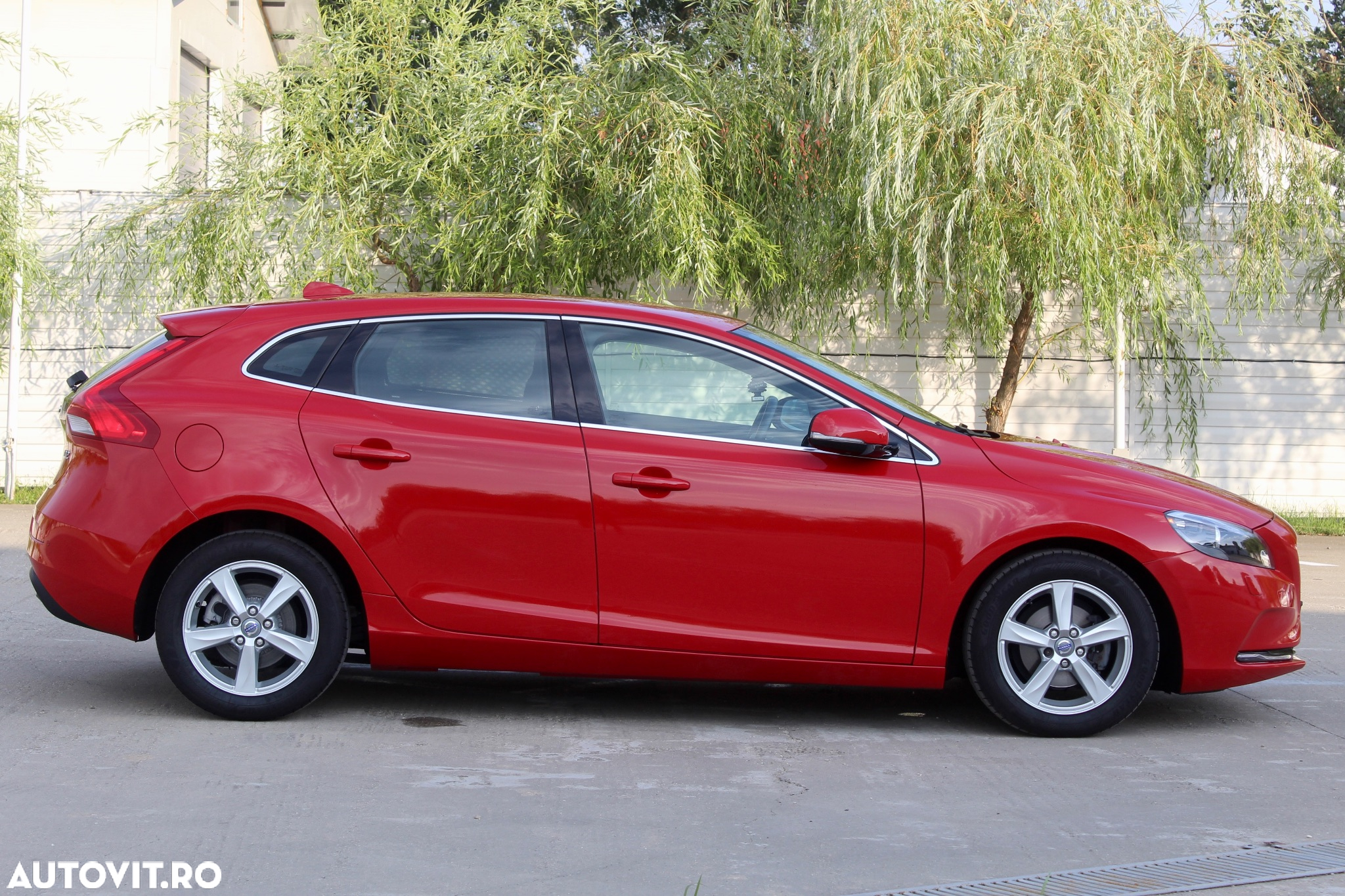 Volvo V40 D2 Momentum - 12