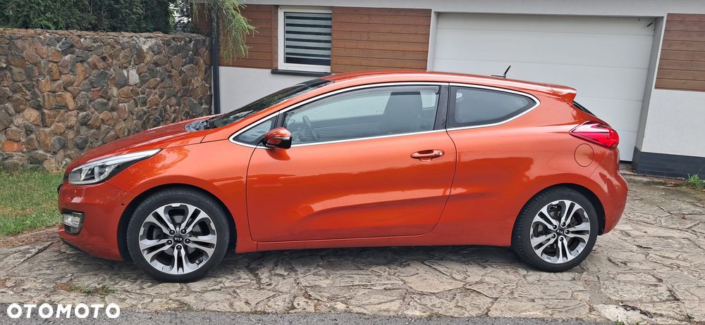 Kia Ceed 1.6 GDI ISG Platinum Edition - 3