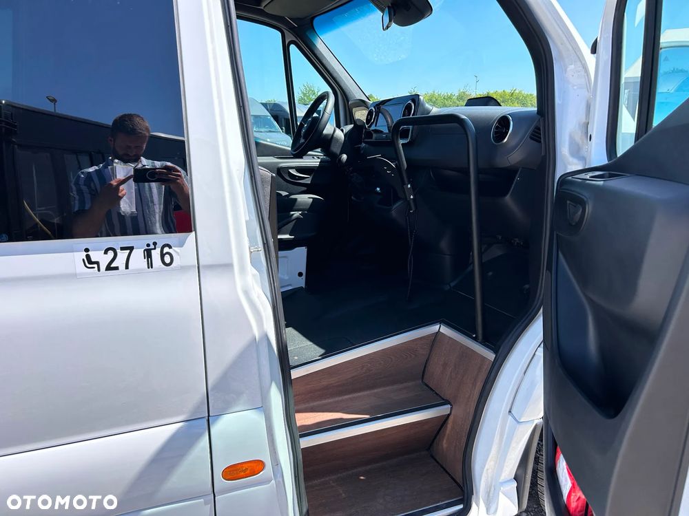Mercedes-Benz Sprinter 517 - 13