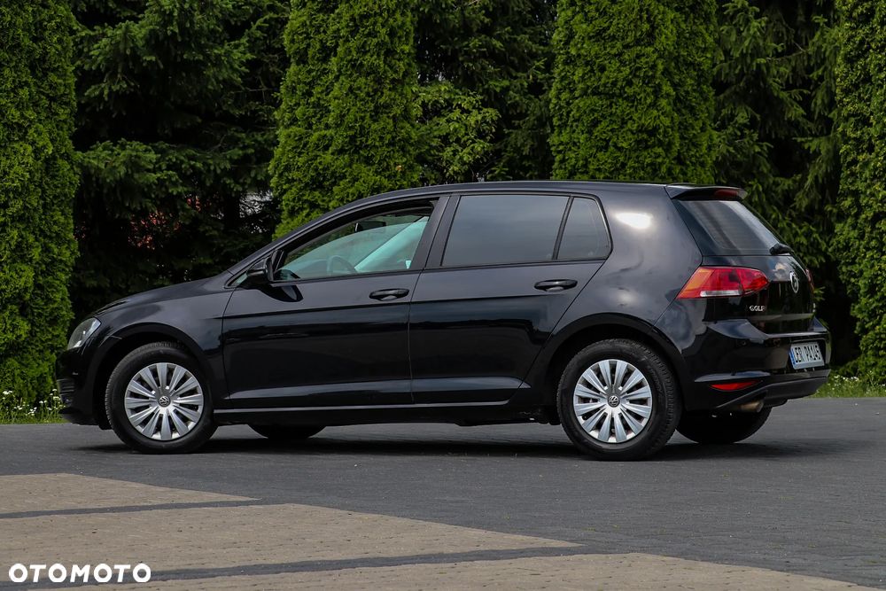 Volkswagen Golf 1.6 TDI DPF Highline - 18