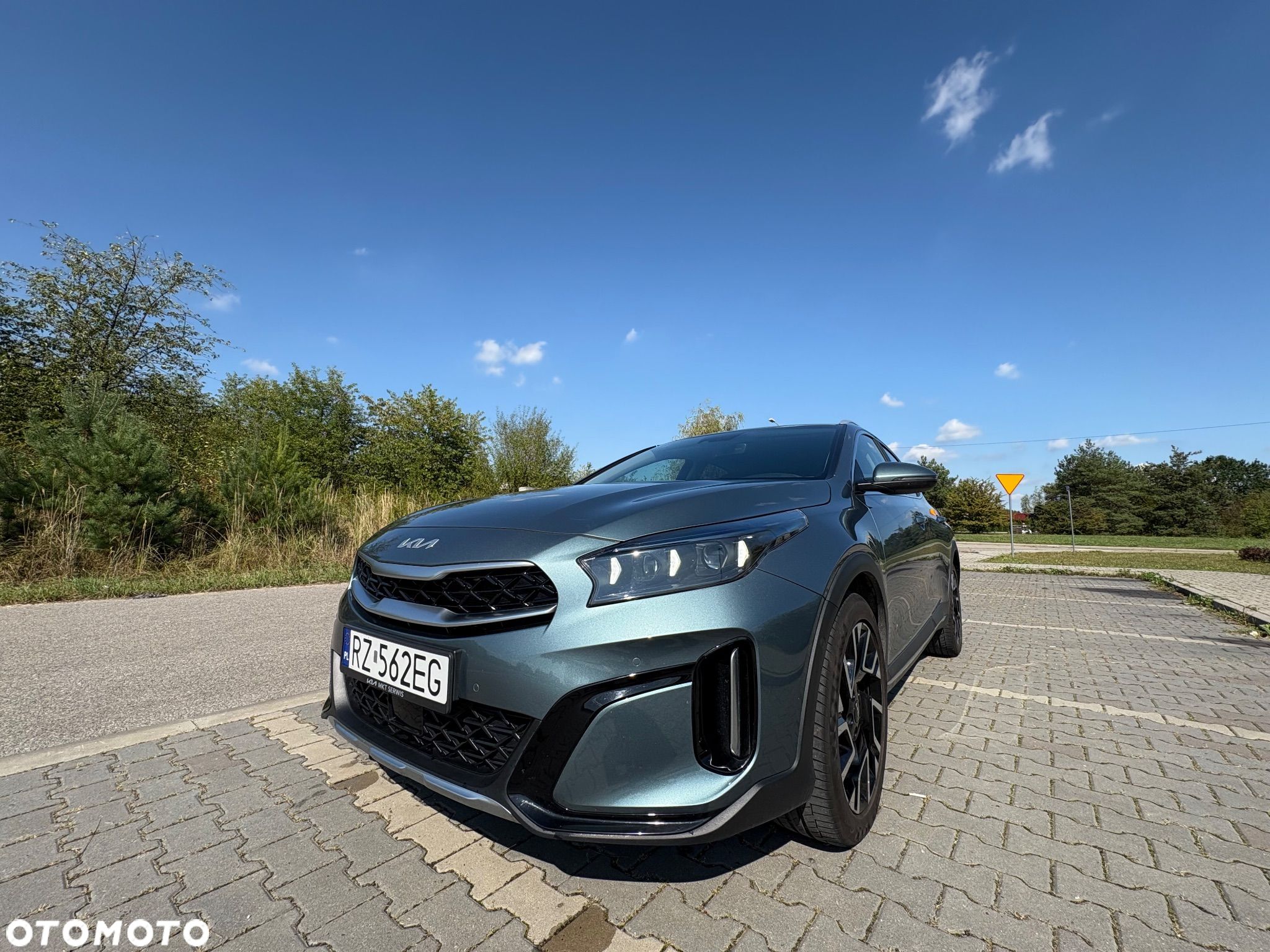 Kia XCeed 1.5 T-GDI Business Line DCT - 1