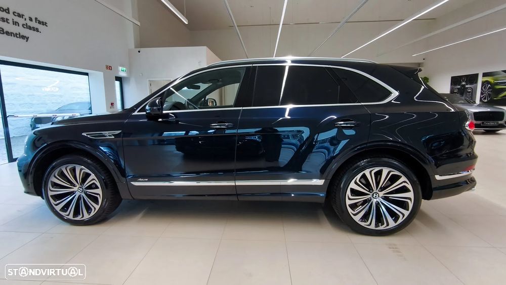 Bentley Bentayga V8 Azure - 11