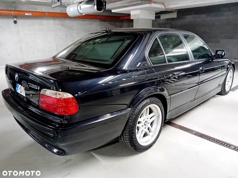 BMW Seria 7 735i L - 2