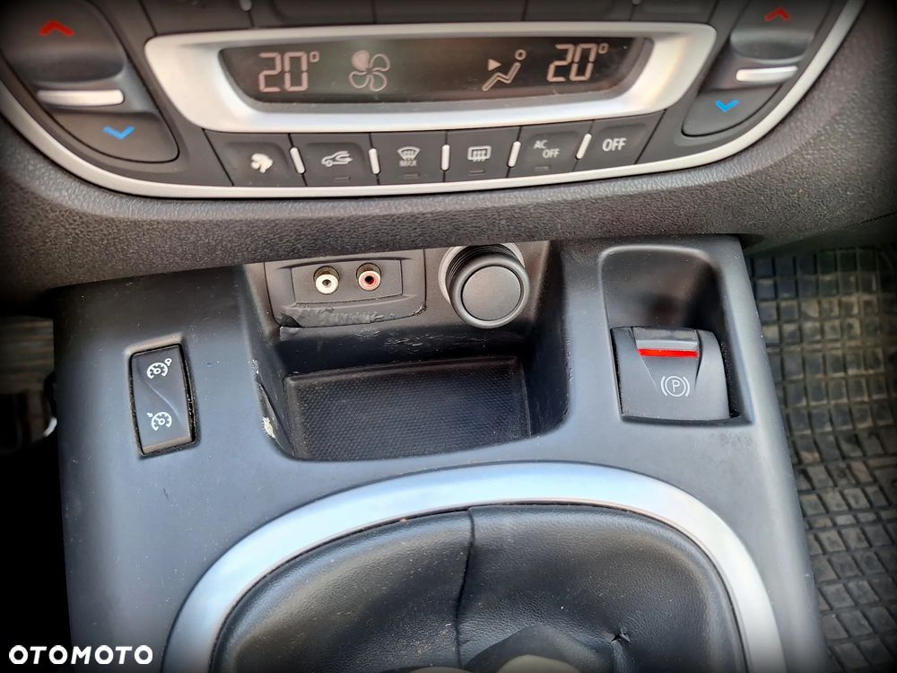 Renault Scenic 1.4 16V TCE Privilege - 16