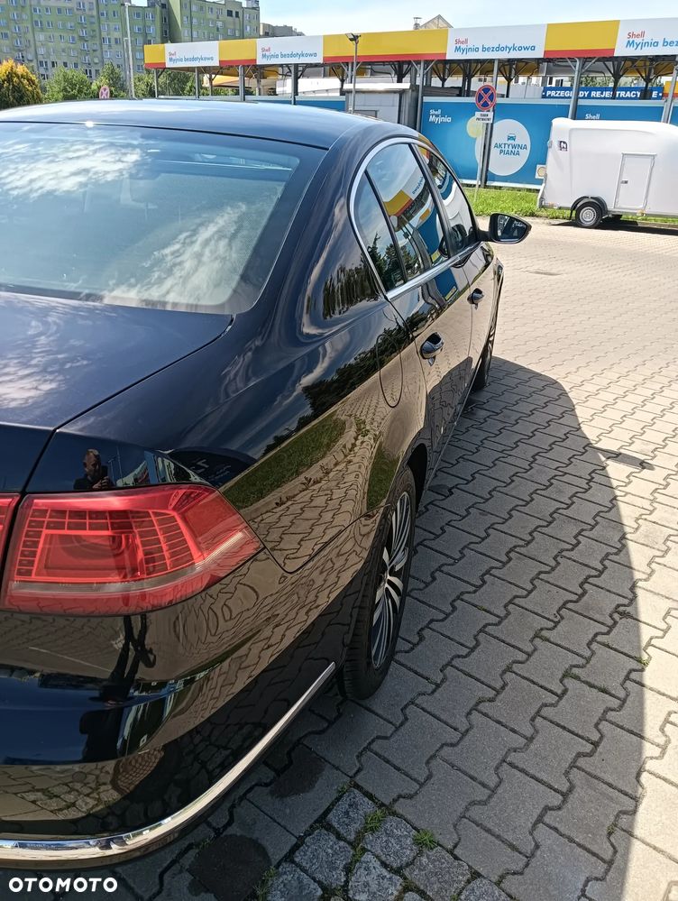 Volkswagen Passat 2.0 TDI Comfortline - 28