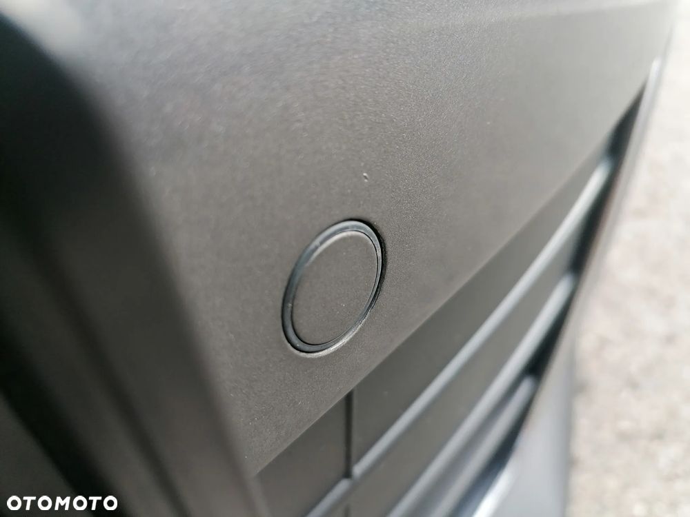 Volkswagen Tiguan 2.0 TDI DPF BlueMotion Technology Sport & Style - 33