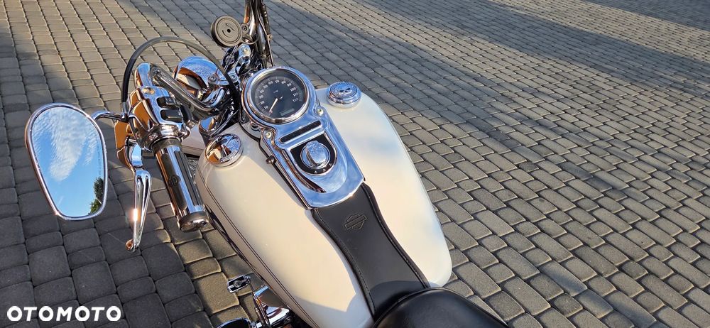 Harley-Davidson Dyna Wide Glide - 15