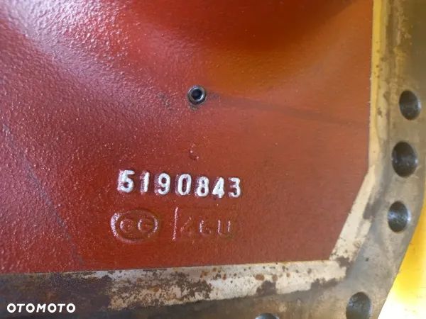 Podpora wspornik przedniego dyferencjału New Holland TM190 - 2