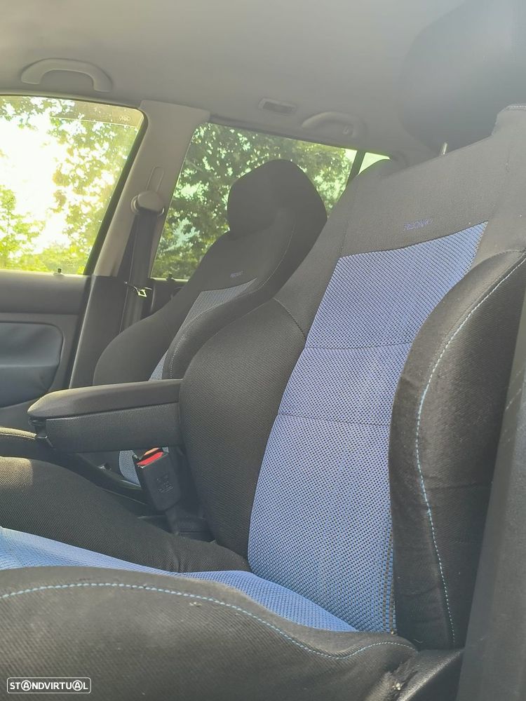 VW Golf Variant - 13