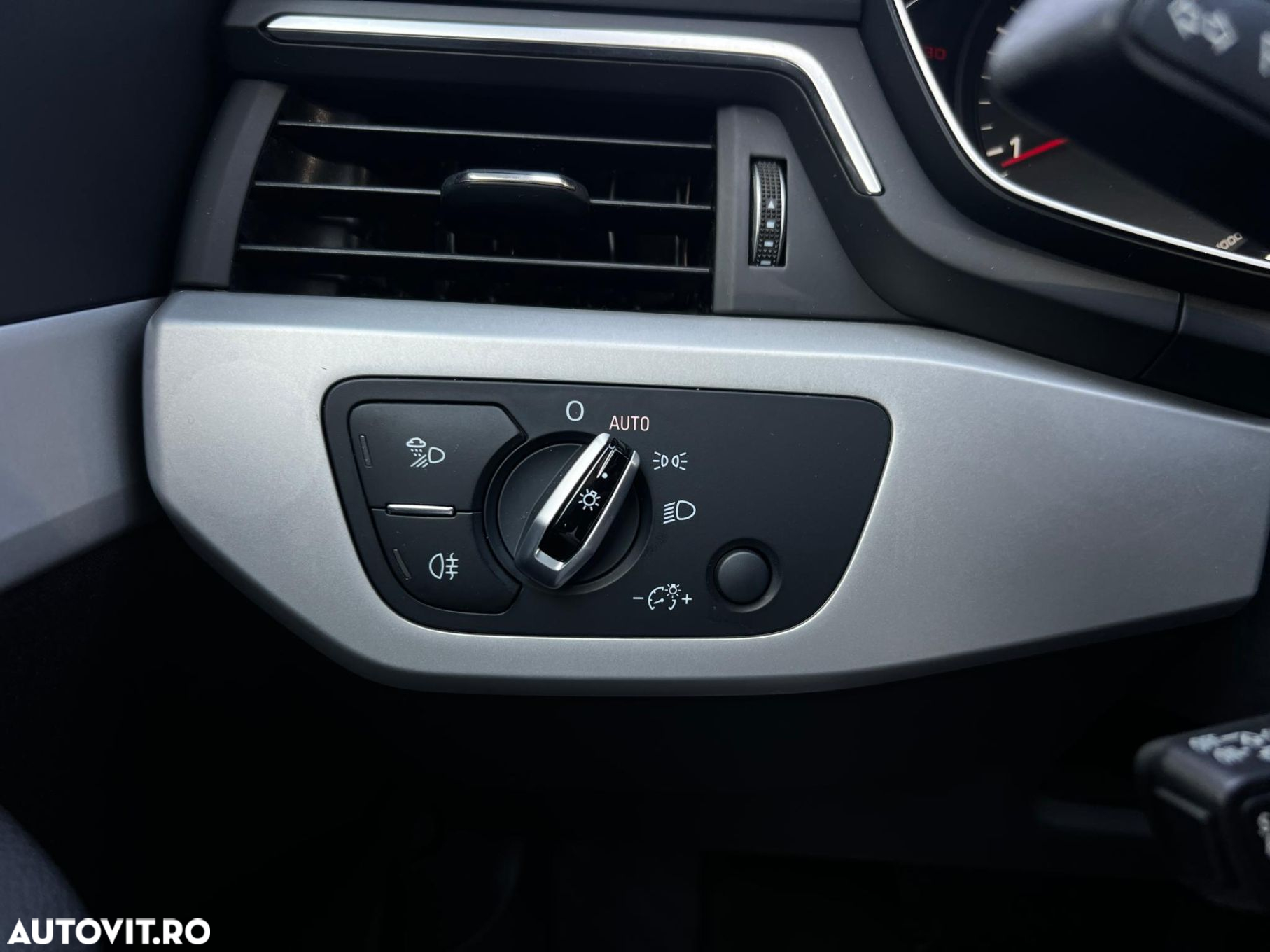 Audi A4 Avant 2.0 TDI S tronic - 18