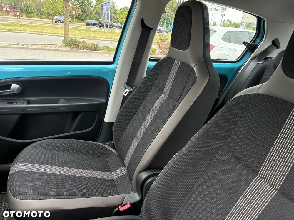 Volkswagen up! 1.0 high EU6 - 4