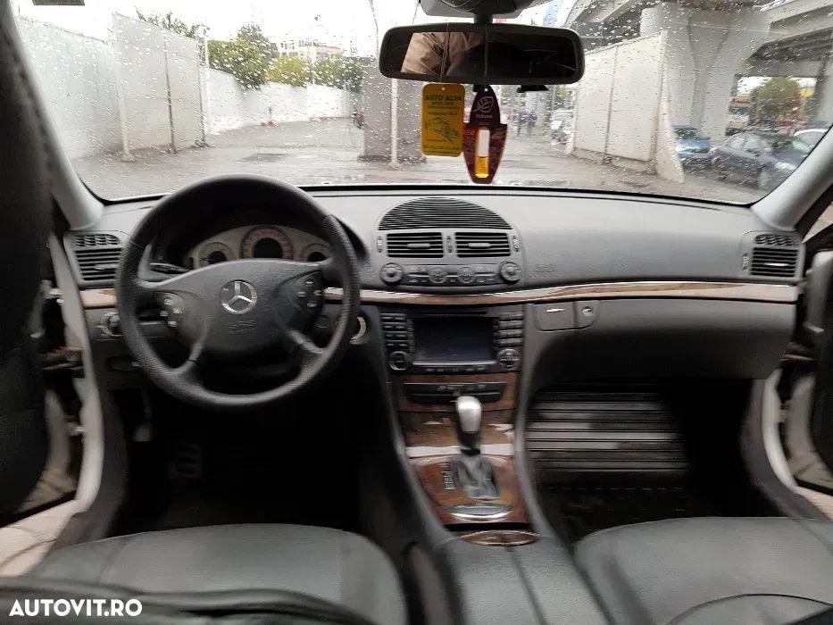 Mercedes-Benz E - 2
