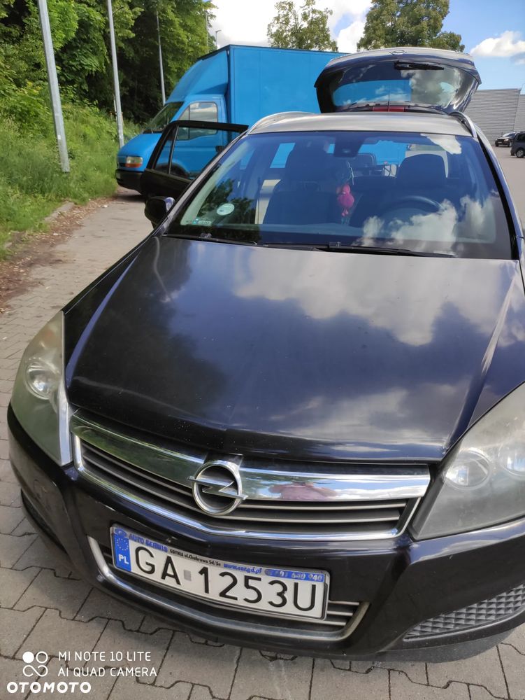 Opel Astra 1.9 CDTI Cosmo - 4