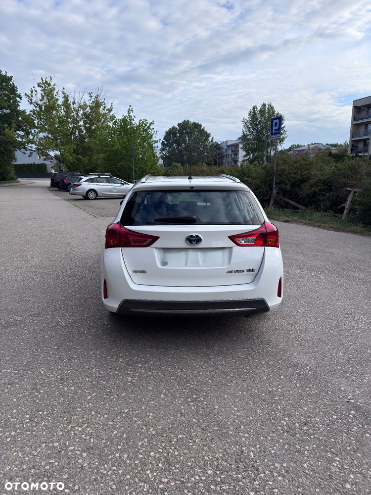 Toyota Auris - 4