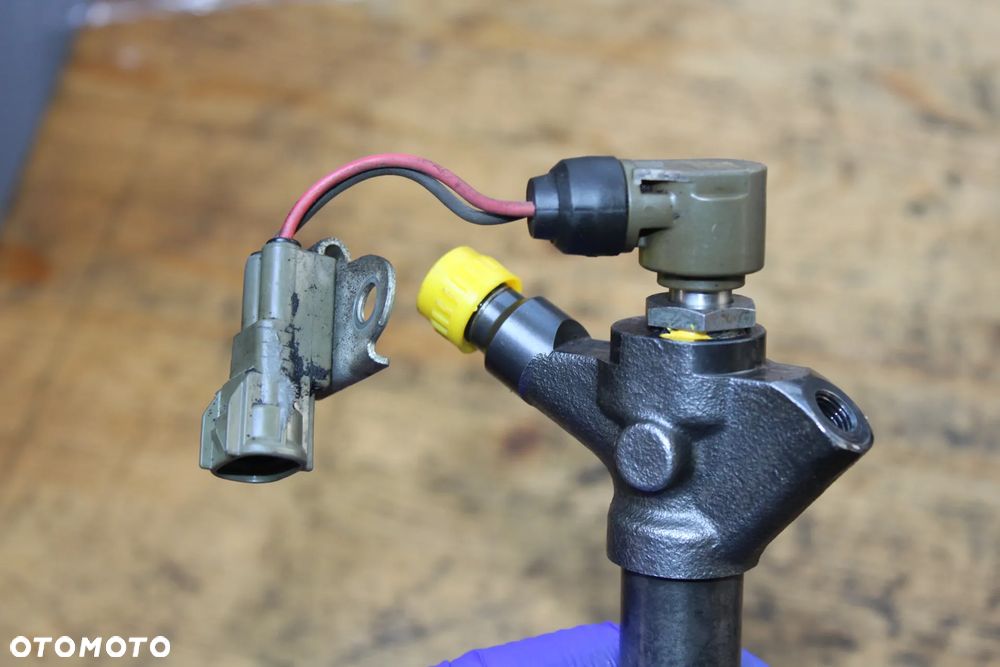 WTRYSKIWACZ WTRYSK RAV 4 AVENSIS AURIS D4D D-CAT 23670-26011 - 12