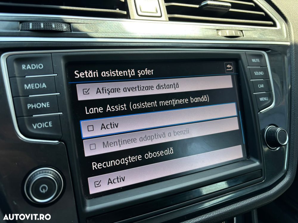 Volkswagen Tiguan - 24