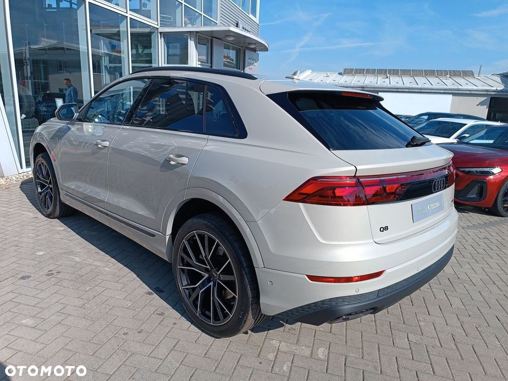 Audi Q8 - 5