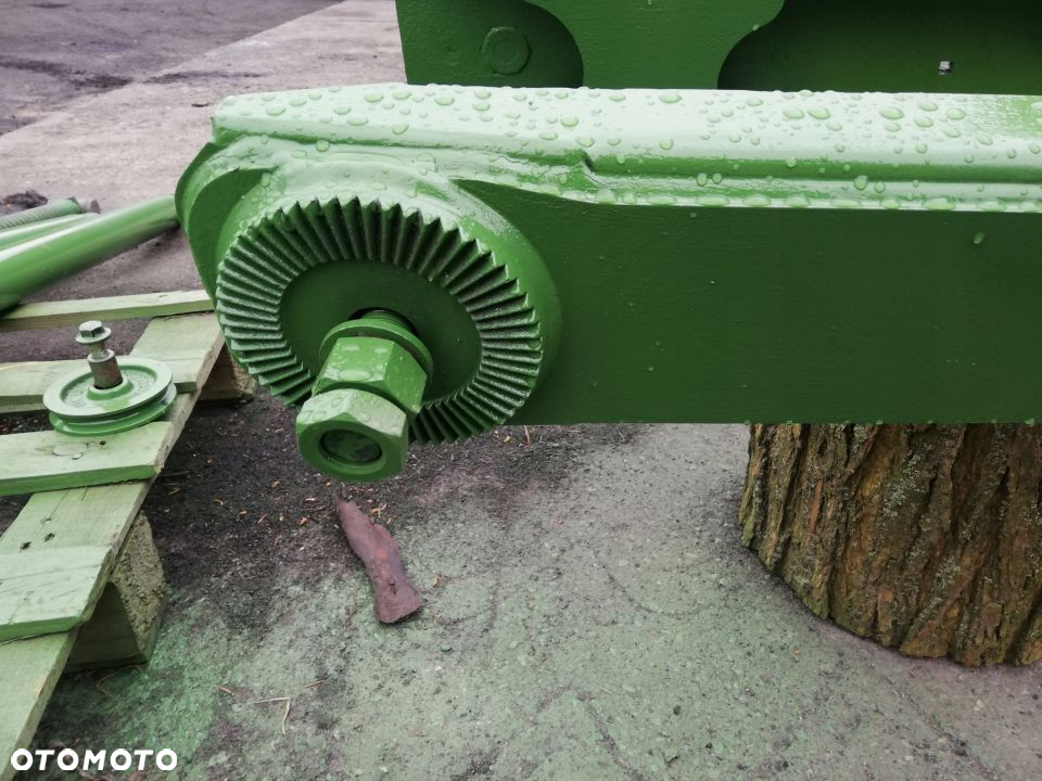 DYSZEL CIĄGADŁO PRASA JOHN DEERE 592 Maxicut 08R - 2