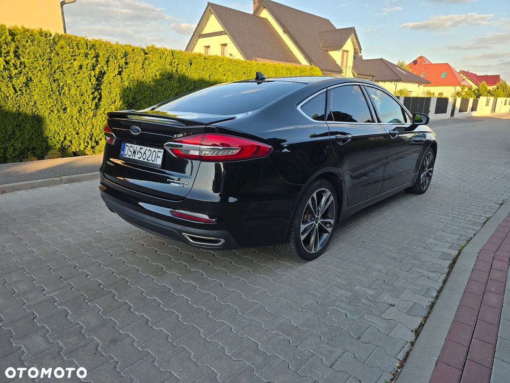 Ford Fusion - 3
