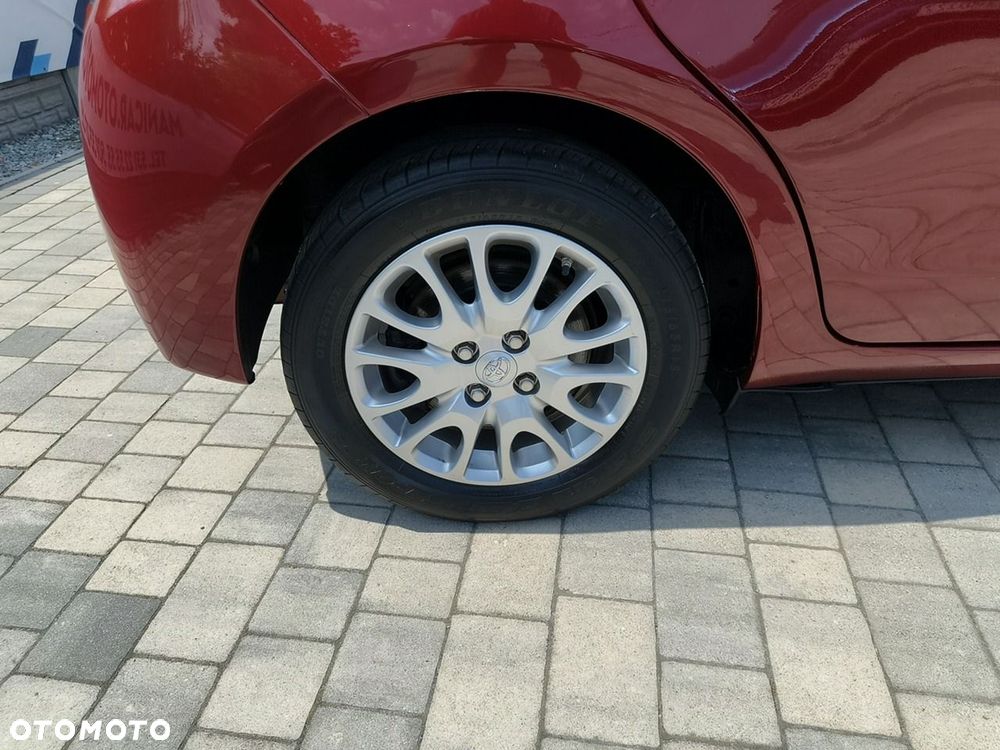 Toyota Yaris - 33