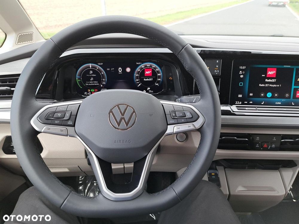 Volkswagen Multivan - 13