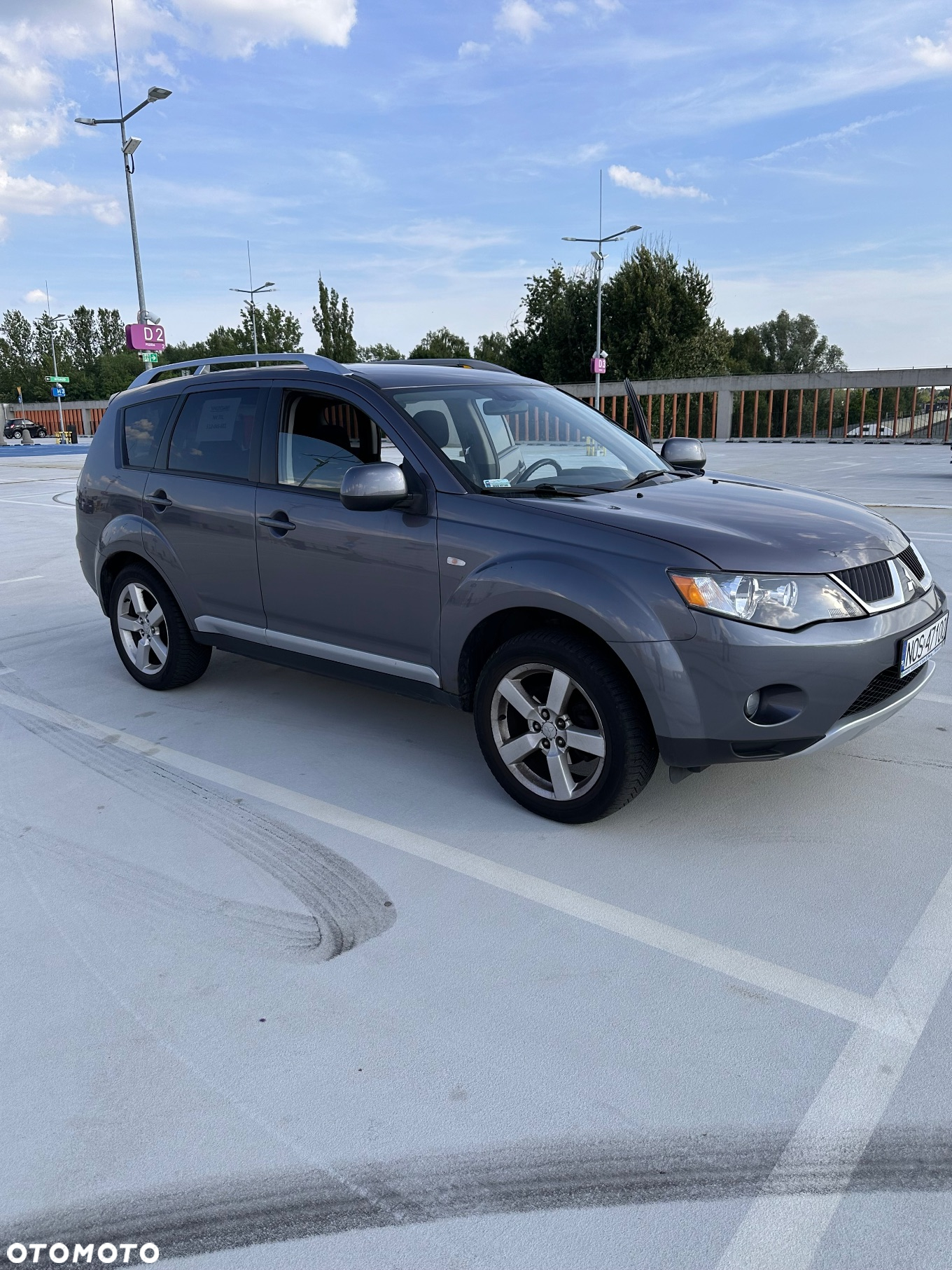 Mitsubishi Outlander - 4