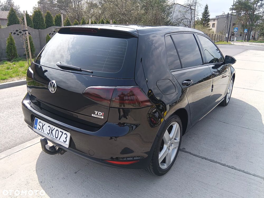 Volkswagen Golf 1.6 TDI DPF BlueMotion Technology DSG Trendline - 4
