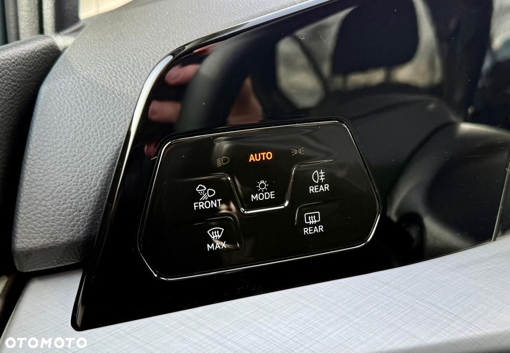 Volkswagen Golf - 21
