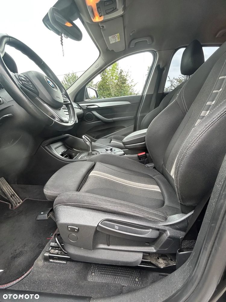 BMW X1 xDrive20d - 10