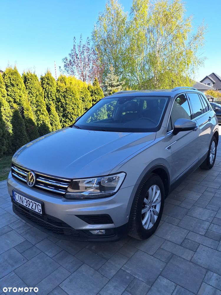 Volkswagen Tiguan - 1