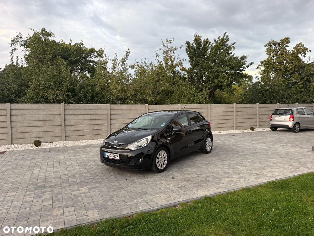 Kia Rio - 21