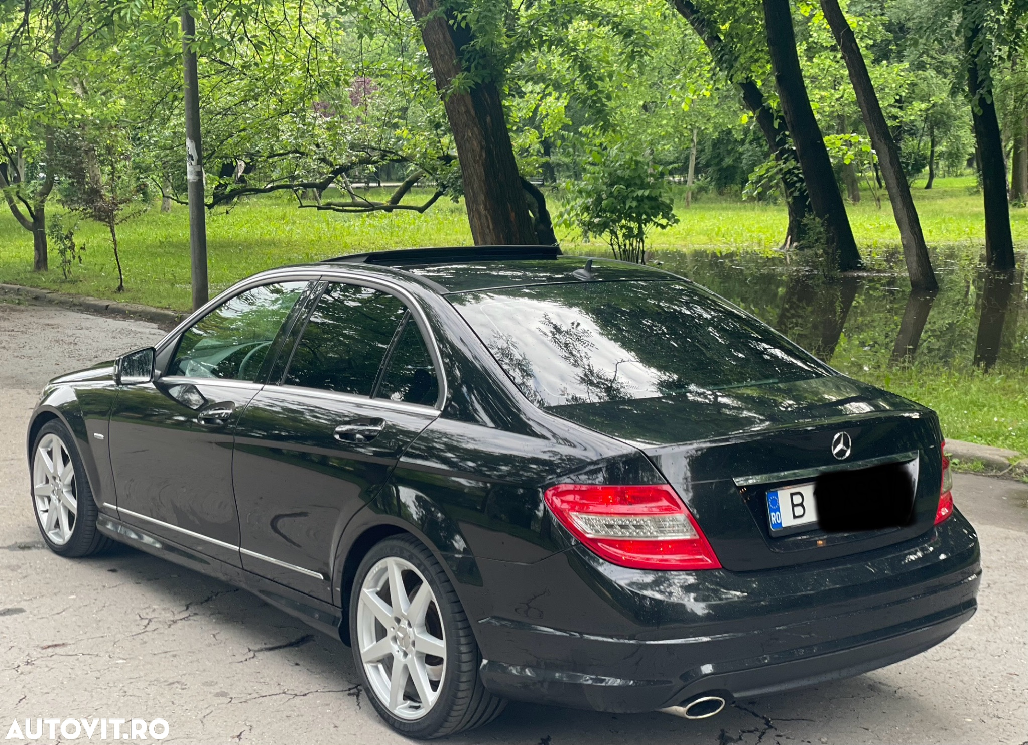 Mercedes-Benz C 180 BlueEFFICIENCY 7G-TRONIC Avantgarde - 3