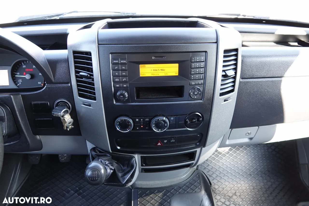 Mercedes-Benz SPRINTER / TIPPER - 3M / TWIN / MANUAL / 2016 R / IMPORTAT - 30