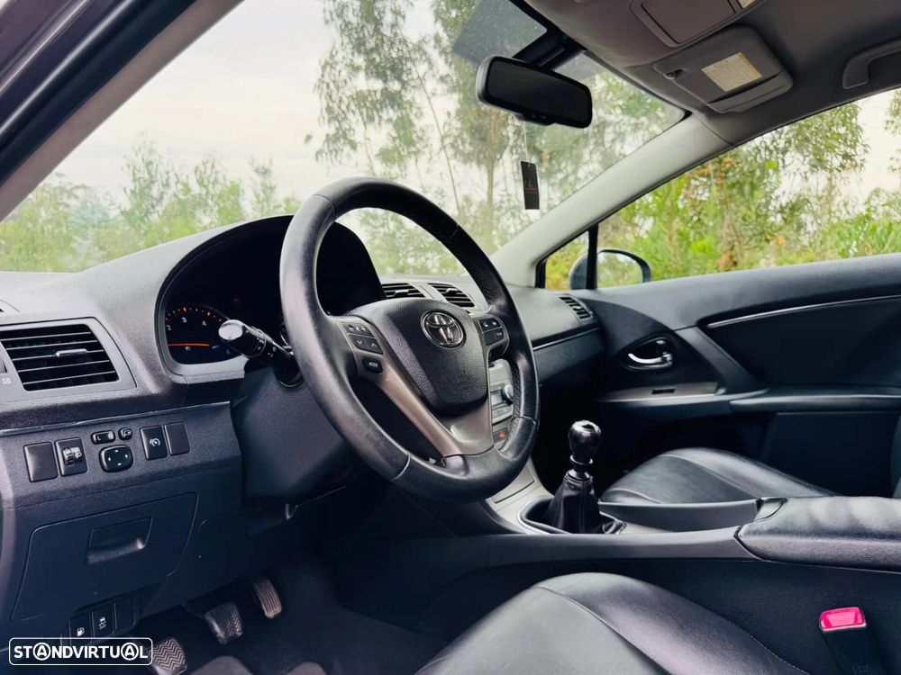 Toyota Avensis SW 2.0 D-4D Sp+EP+GPS - 20