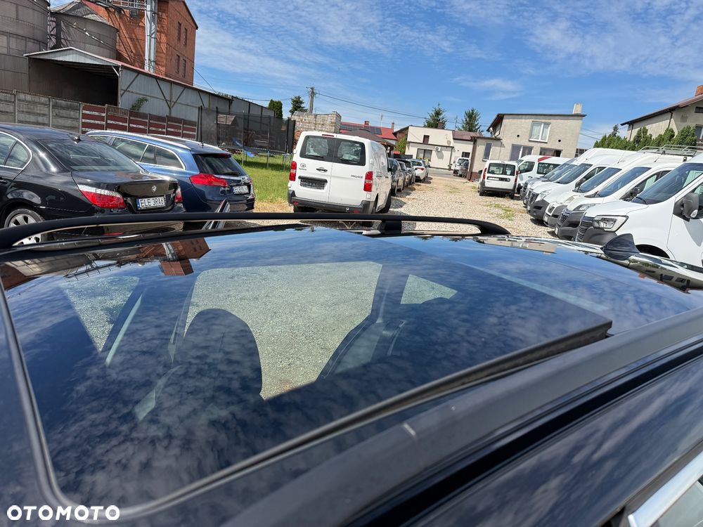 BMW Seria 5 530i - 25