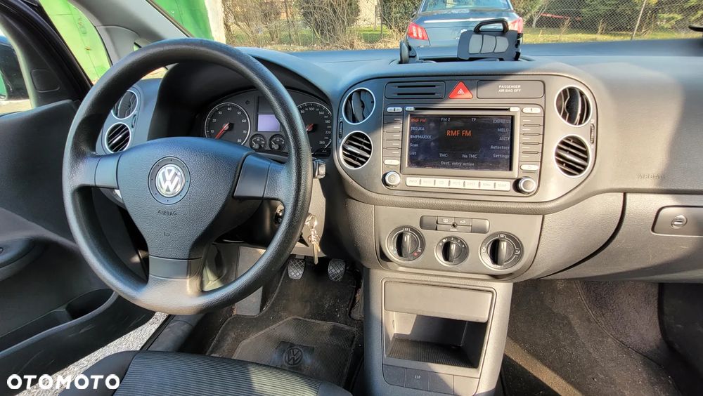 Volkswagen Golf Plus 1.6 FSI Comfortline - 14