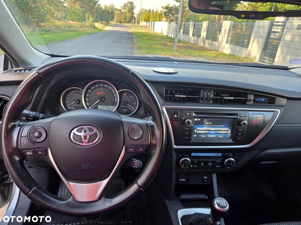 Toyota Auris - 36