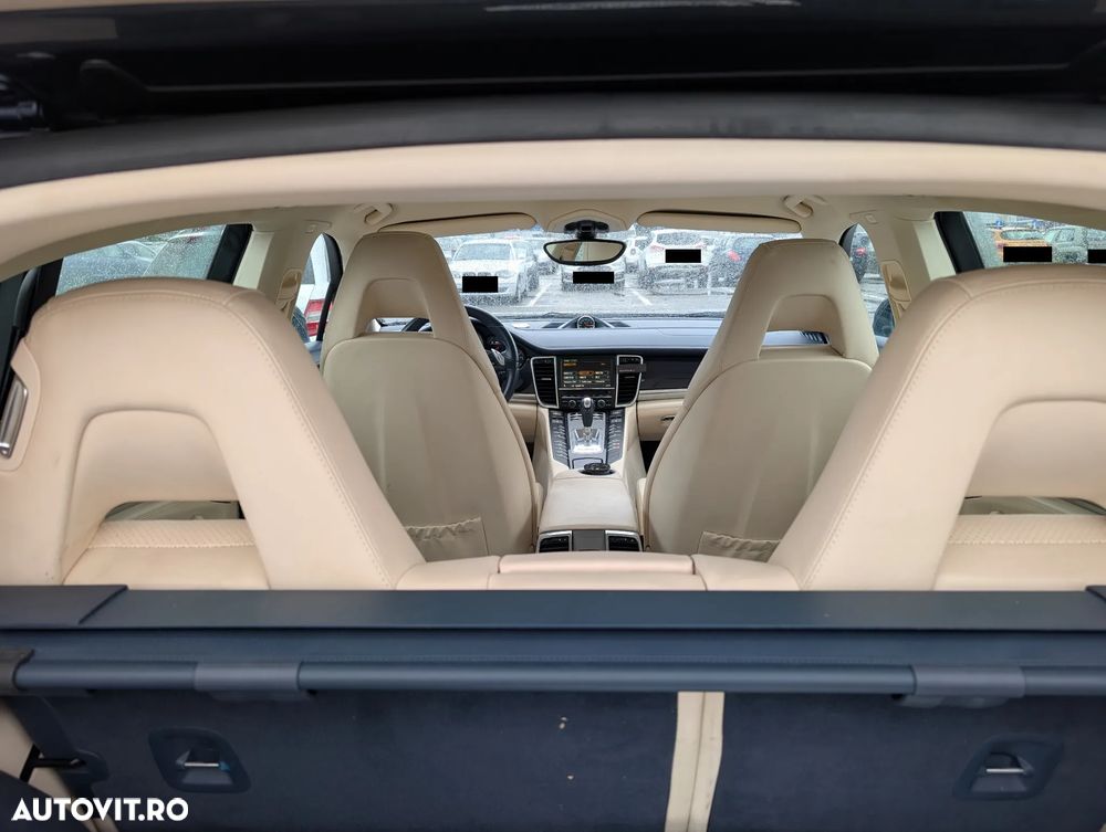 Porsche Panamera - 17
