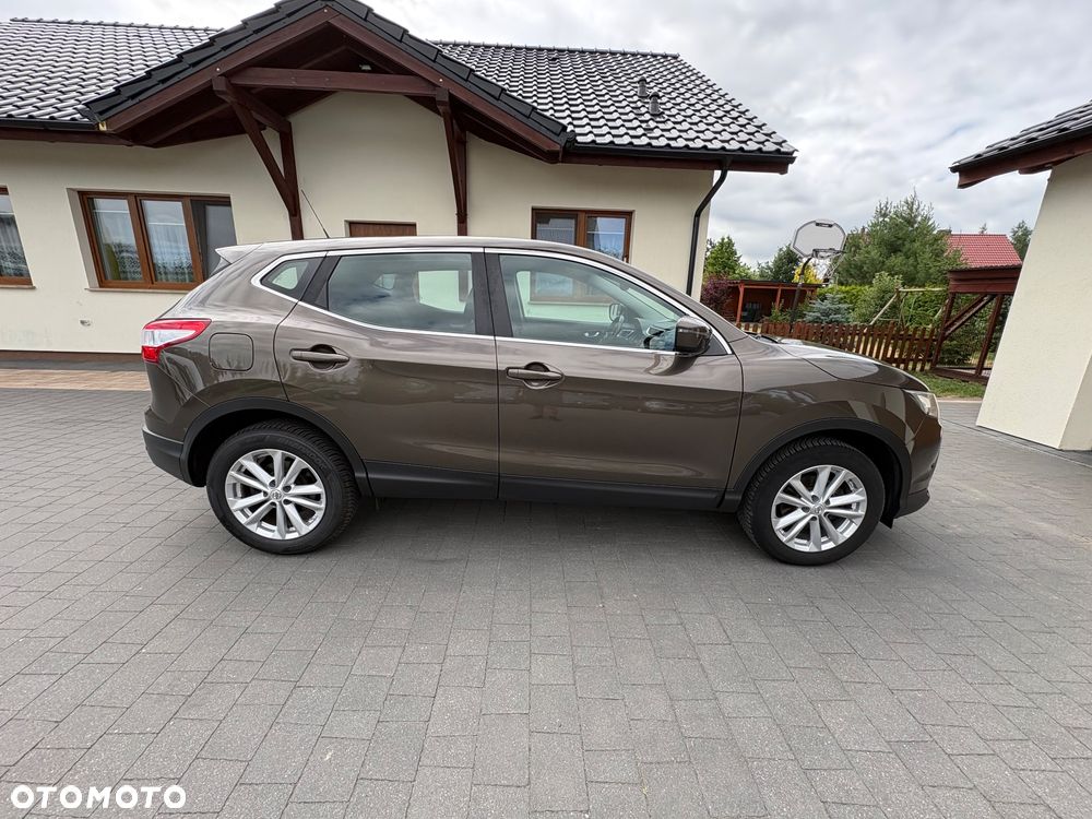 Nissan Qashqai 1.2 DIG-T N-Vision - 6