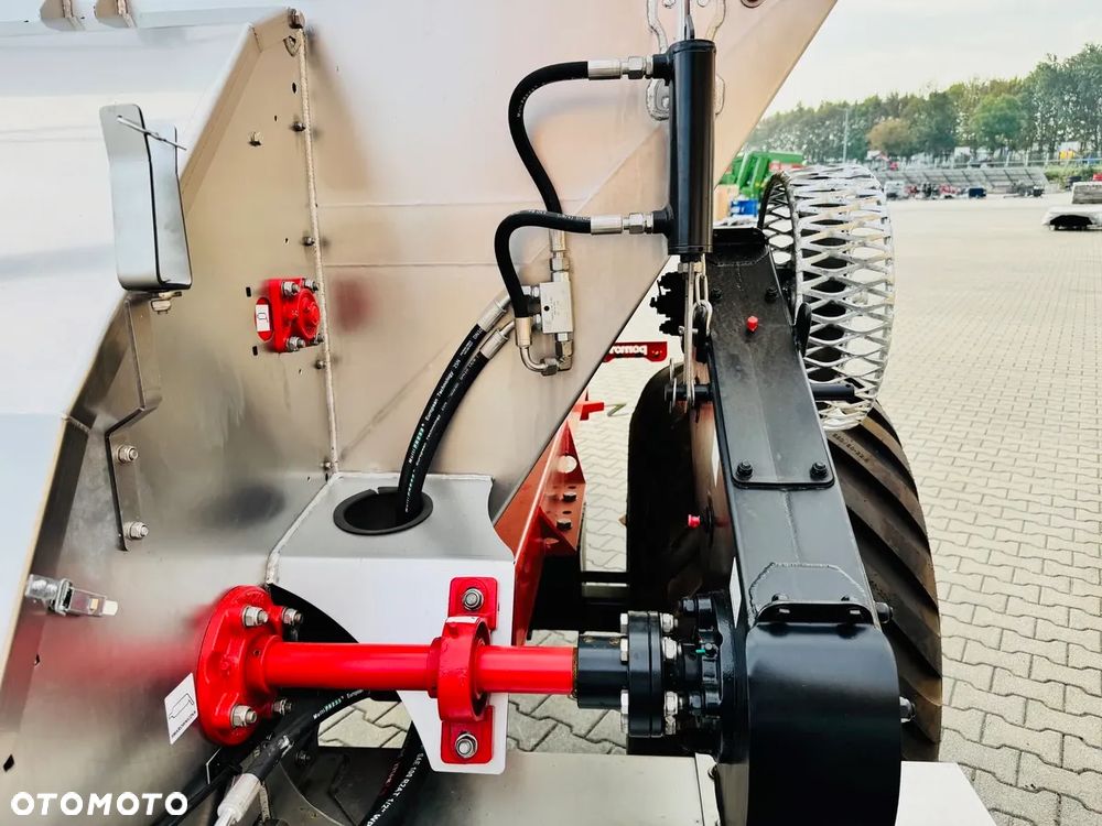 POMOT Chojna Pomot Chojna rozsiewacz przyczepiany UPR-7 - 14