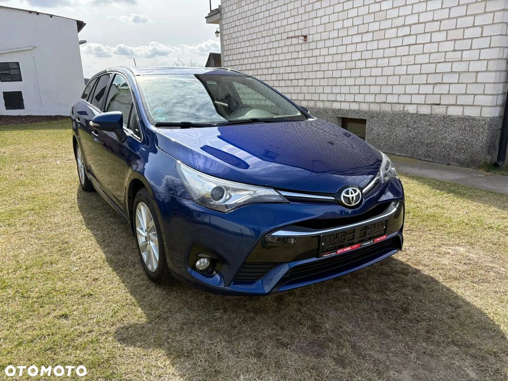 Toyota Avensis Touring Sports 1.8 Edition S+ - 1