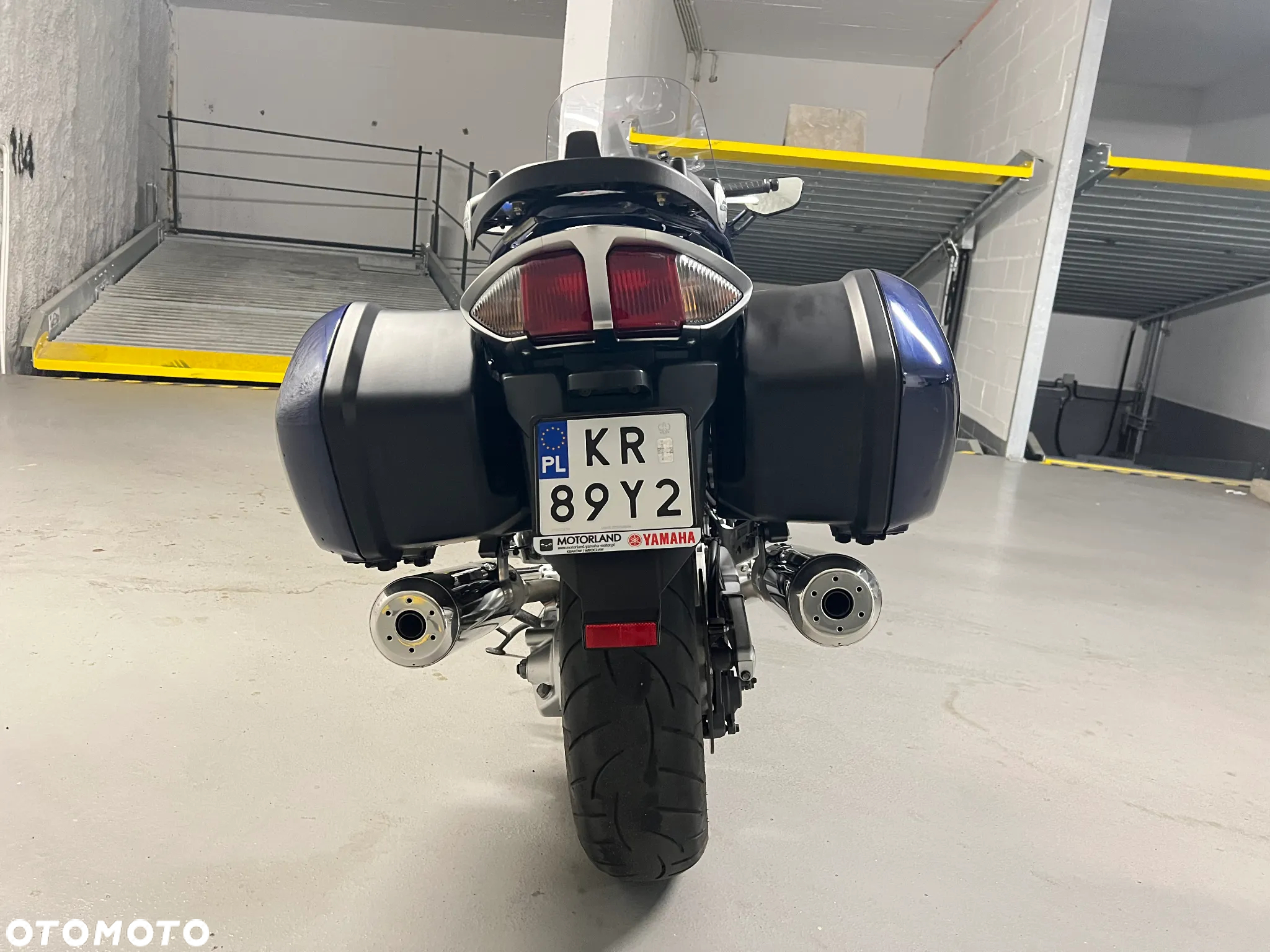 Yamaha FJR - 8