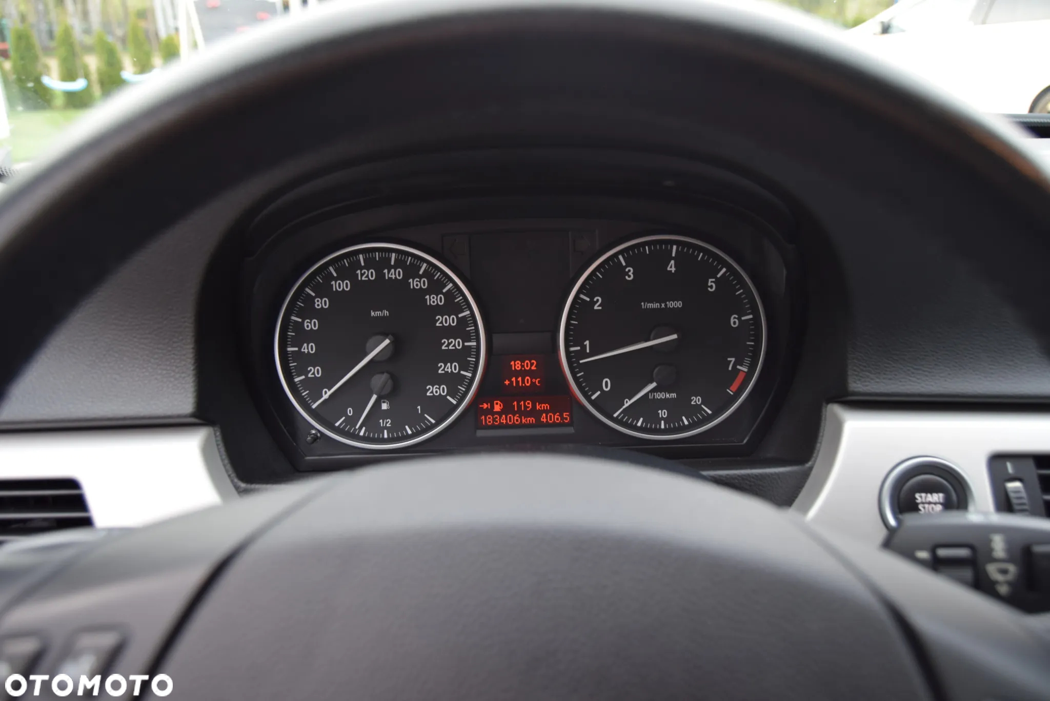 BMW Seria 3 320i - 12