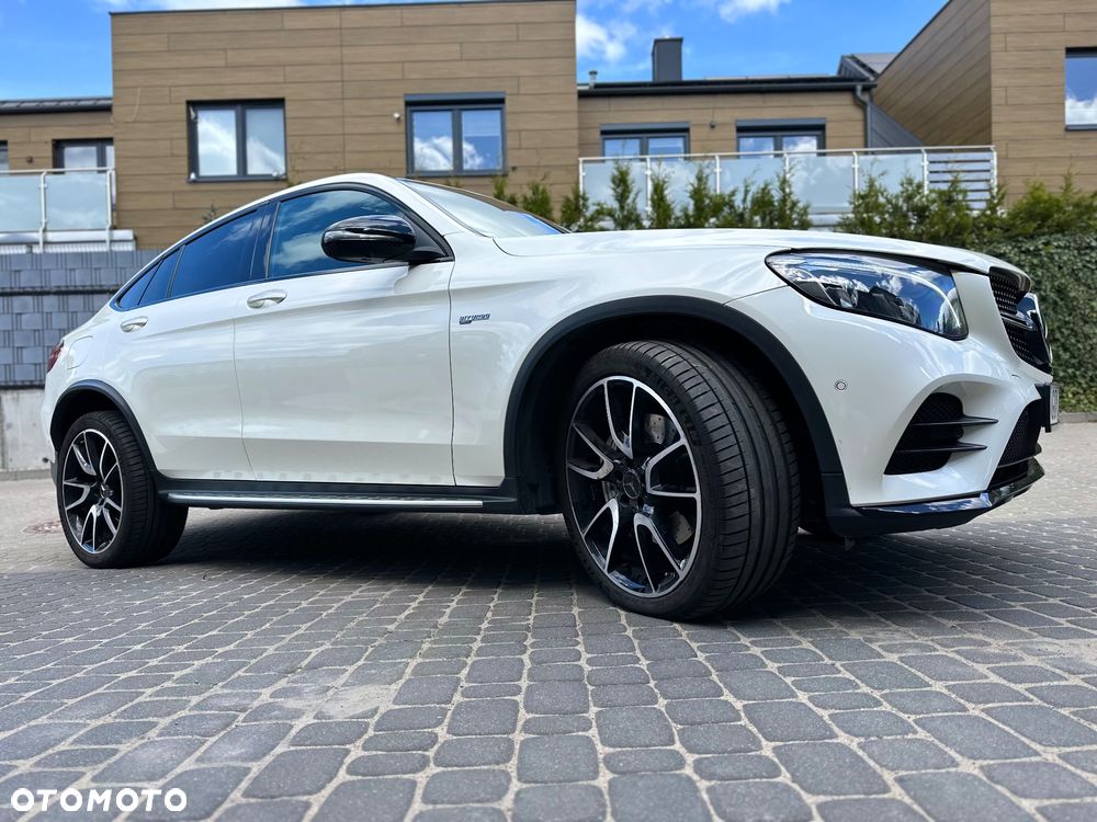 Mercedes-Benz GLC - 1