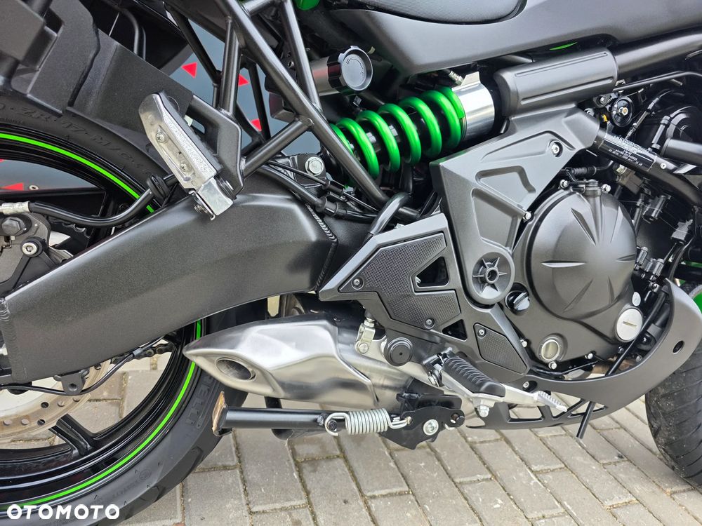 Kawasaki Versys 650 - 24