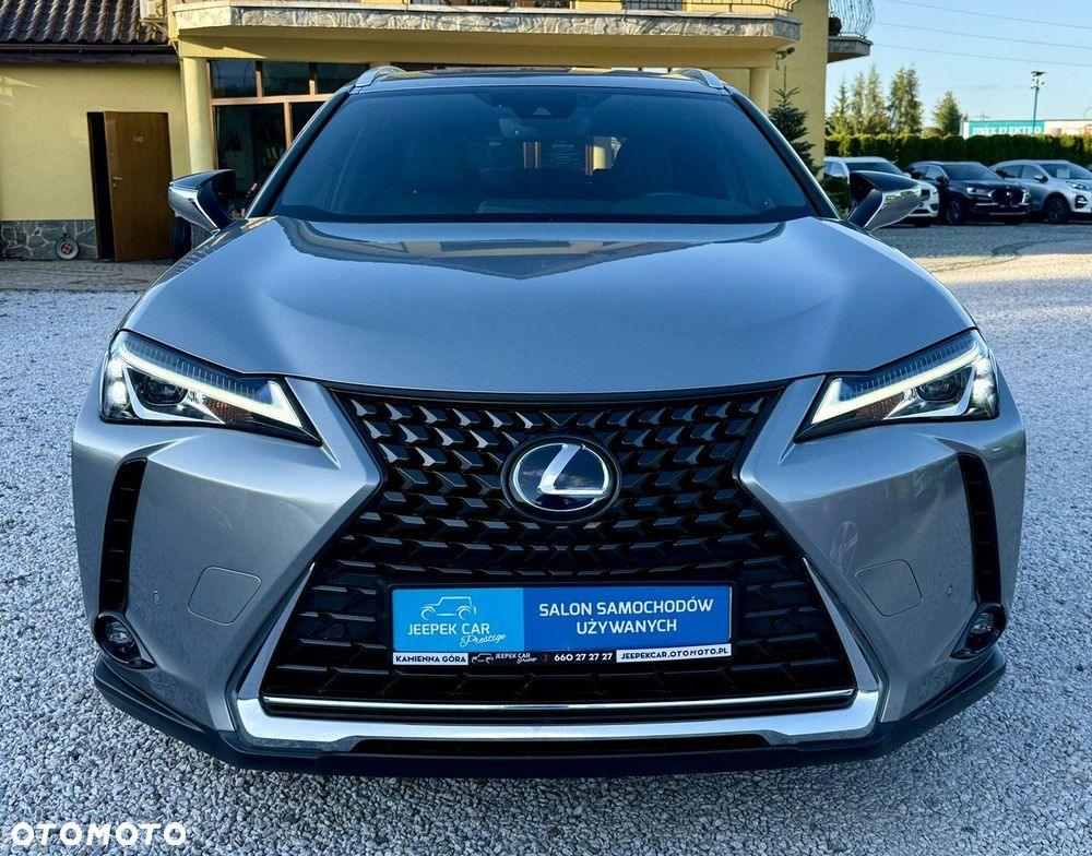 Lexus UX - 2
